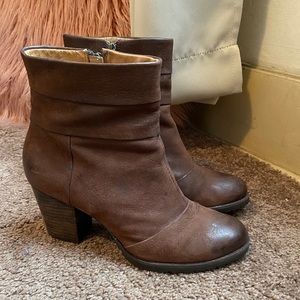 Clark’s Chelsea boots